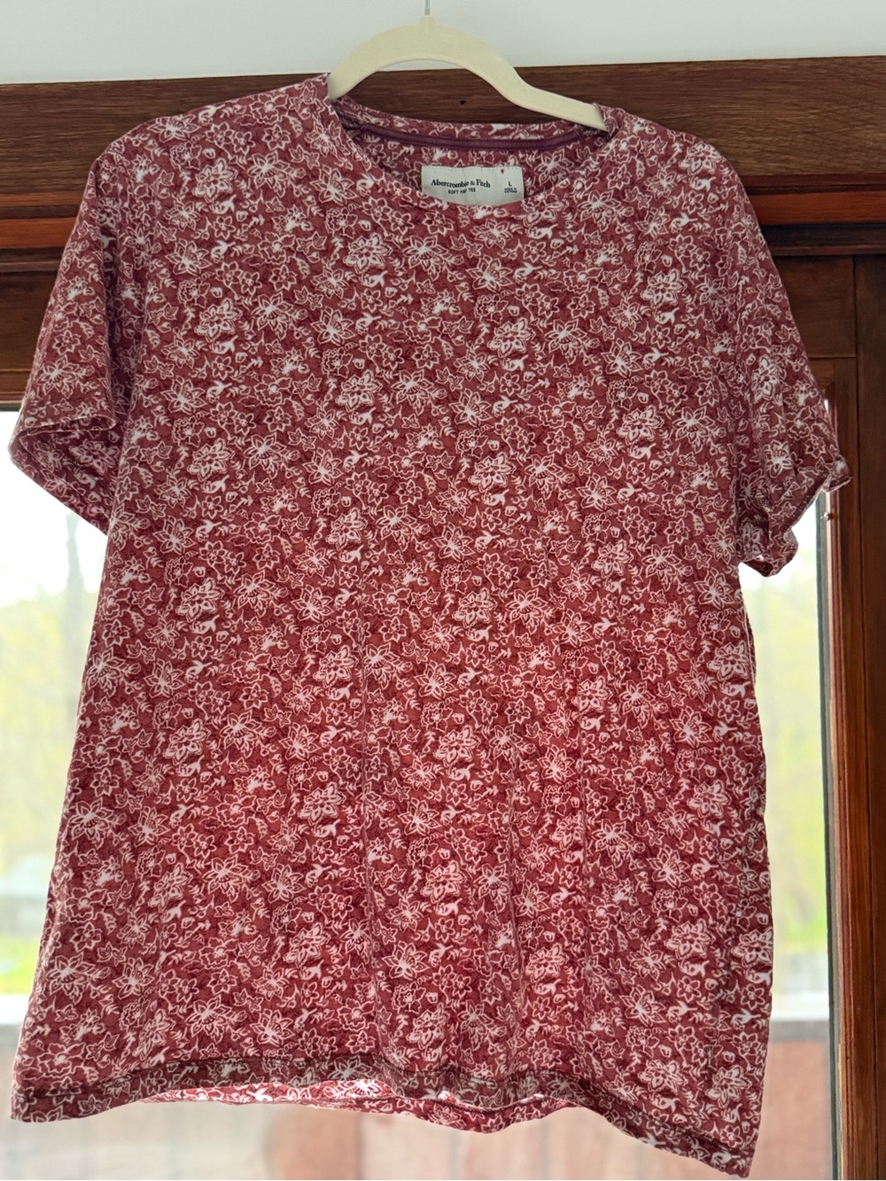 Abercrombie & Fitch White Floral Tee on Rose